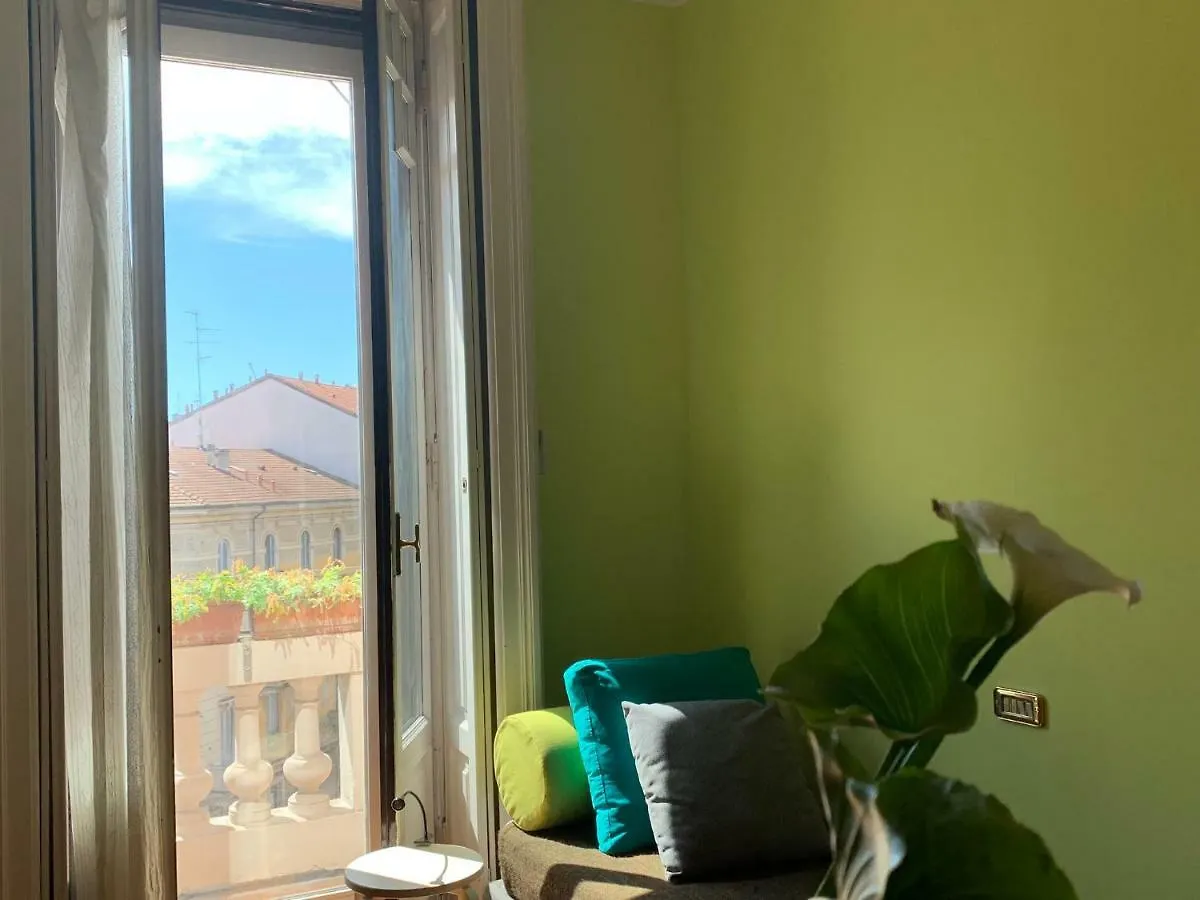 Milano Centrale B&B monolocale-studio 0*,